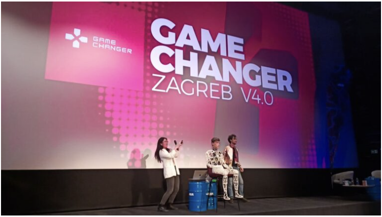 Captcha robot on stage at Game Changer Zagreb